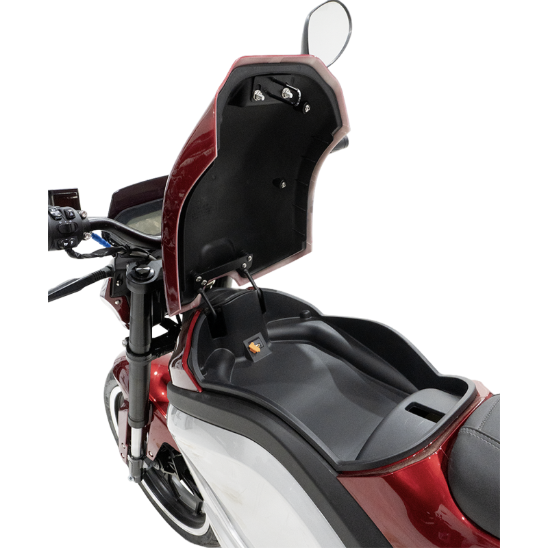 LYCKE Race50 rouge coffre