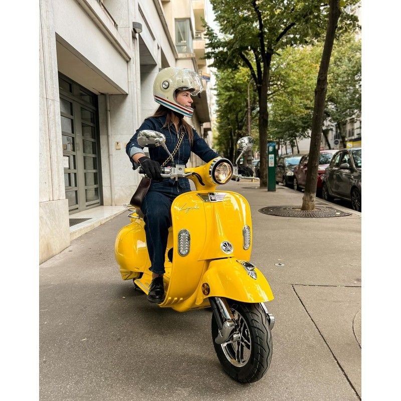 Location Lycke retro 50 jaune 2 x 72V27Ah - 110km||Accueil